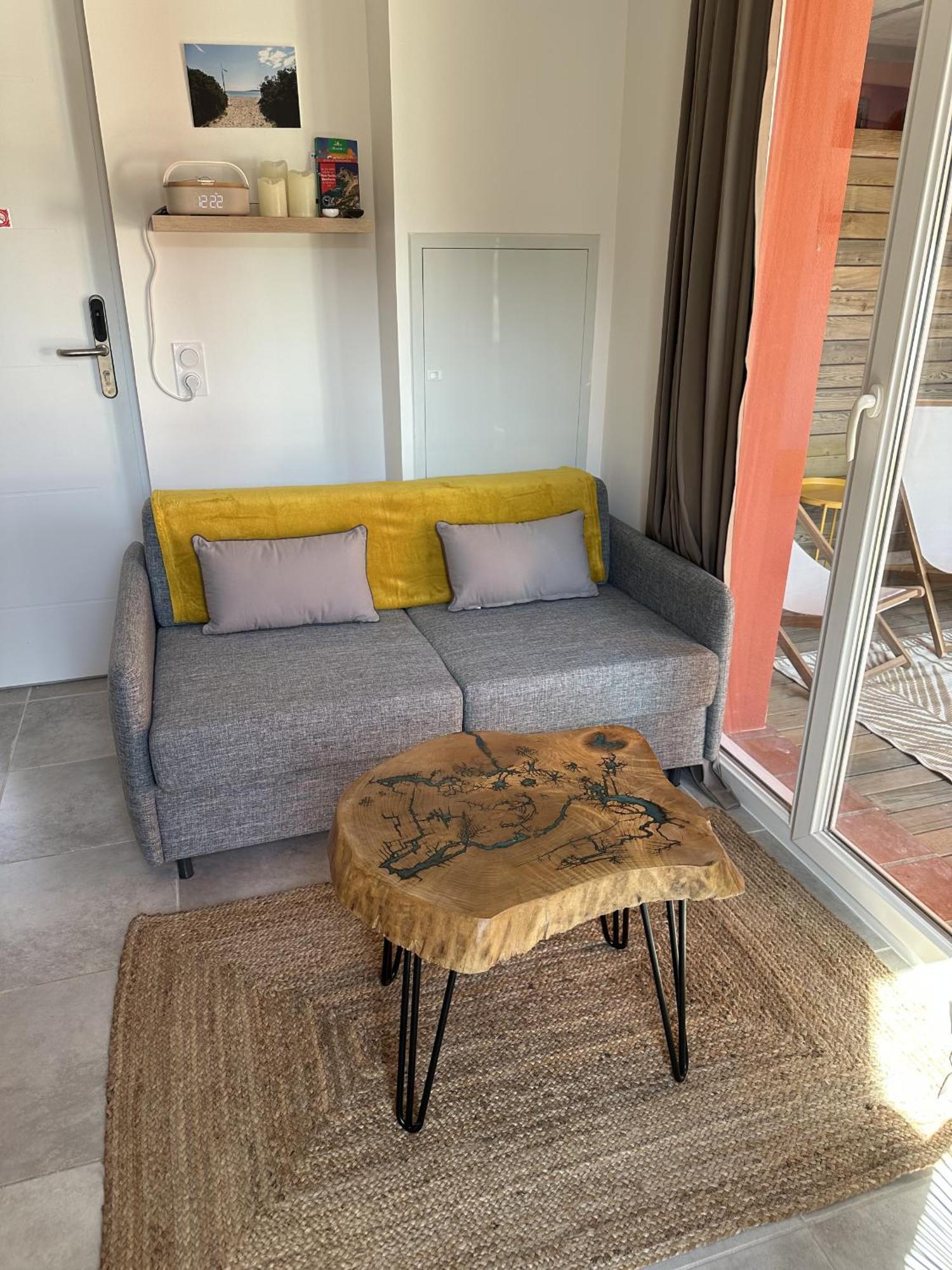 Residence Hoteliere Les Hameaux De Saint Cyprien 25 M2 Lecci Kültér fotó